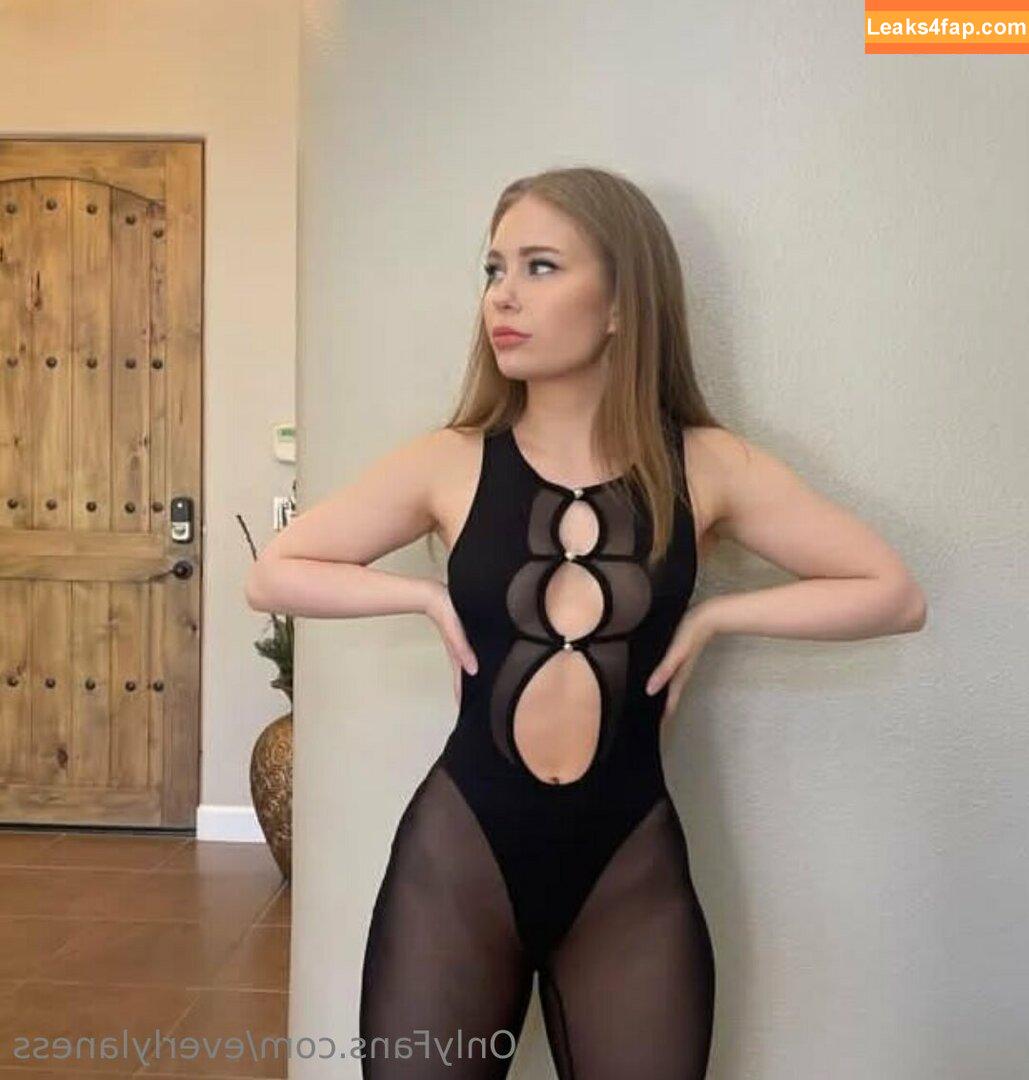 Everlylaness / Everly Taylor / Whateverlyy / everlylanesxo leaked photo photo #0145
