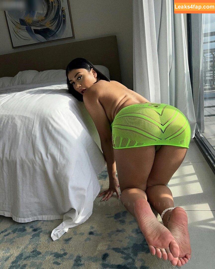 Feetbysvett / svettdaily leaked photo photo #0053