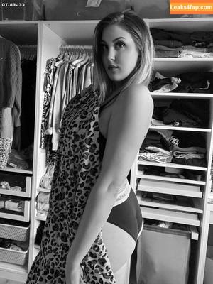 German Streamer Kitty photo #0011