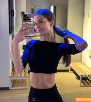 gina_a photo #0001