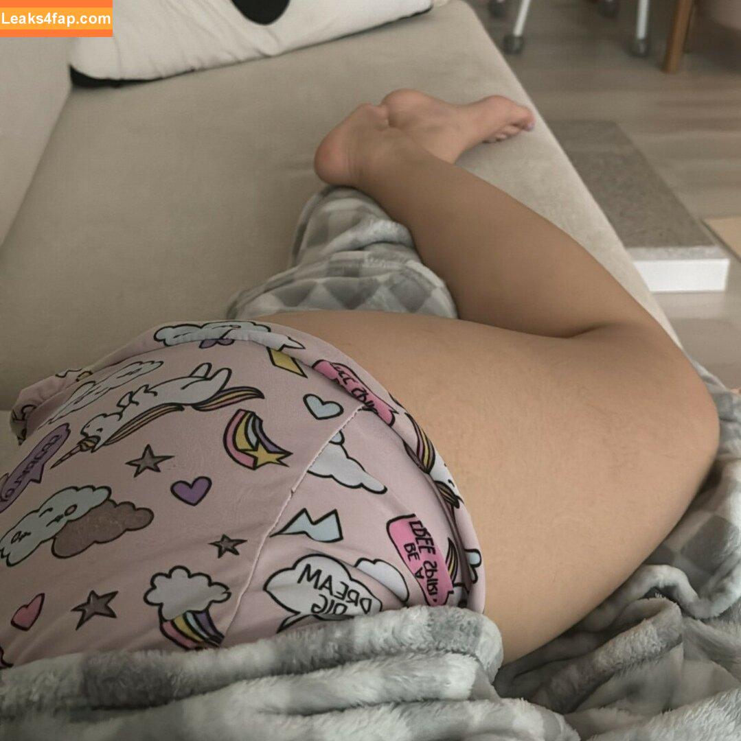 Heeheemoon / moon_nyang_ / xailormoon leaked photo photo #0001