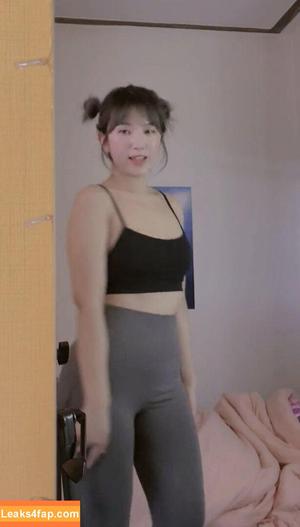 Heeheemoon photo #0115