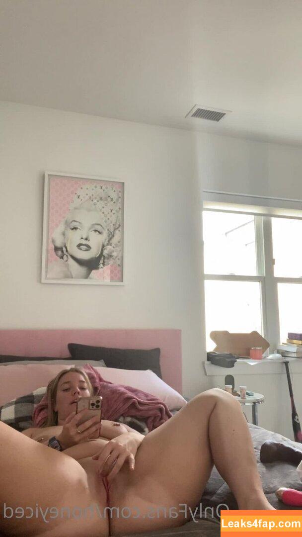 Honeyiced /  leaked photo photo #0002