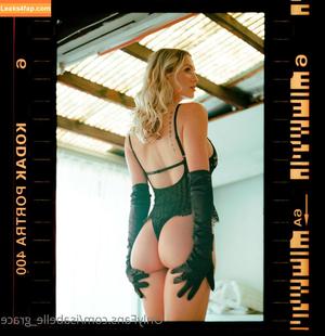 Isabelle Green photo #0040