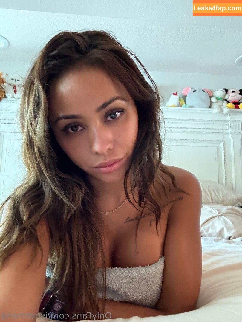 isnotmena / ximena.saenzz leaked photo photo #0001