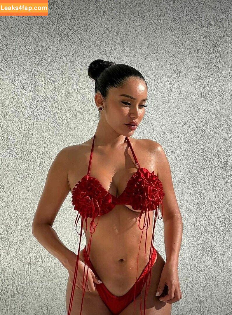janetguzman /  leaked photo photo #0007