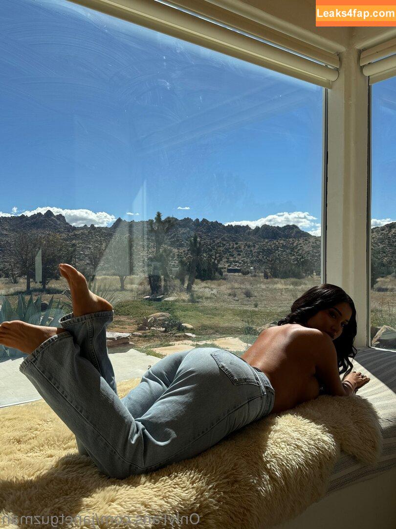 janetguzman /  leaked photo photo #0014