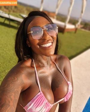 Josy Black photo #0070