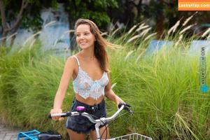 Katya Clover photo #2911