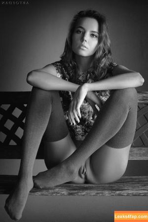 Katya Clover photo #3667