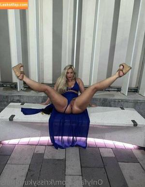 Krissy Kummins фото #0021