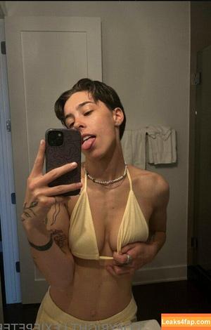 Lexiepeterss photo #0050