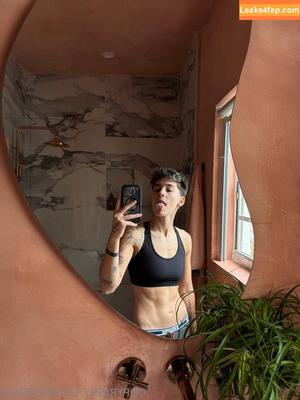 Lexiepeterss photo #0079