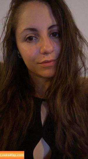 lillaylaxo photo #0001