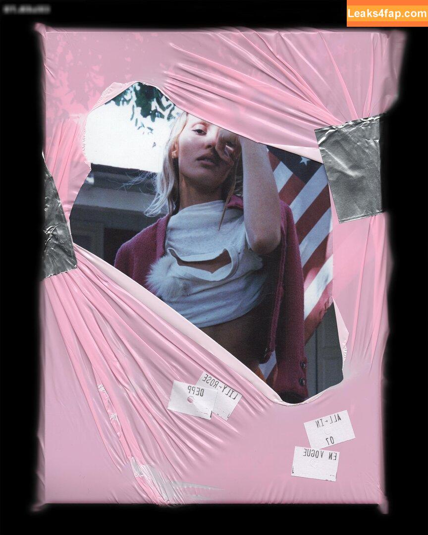 Lily-Rose Depp / Lily Rose Depp / lilyrose_depp / lilyrosemeldepp слитое фото фото #0051