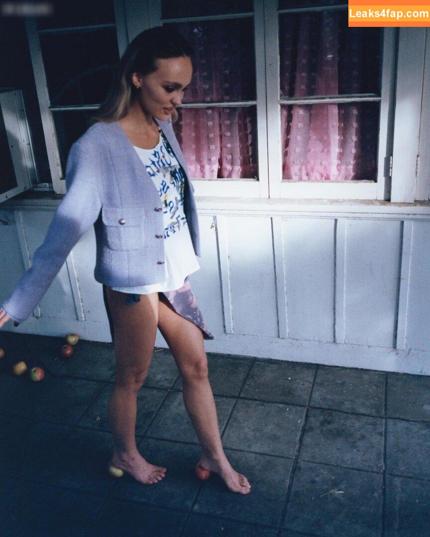 Lily-Rose Depp / Lily Rose Depp / lilyrose_depp / lilyrosemeldepp leaked photo photo #0053