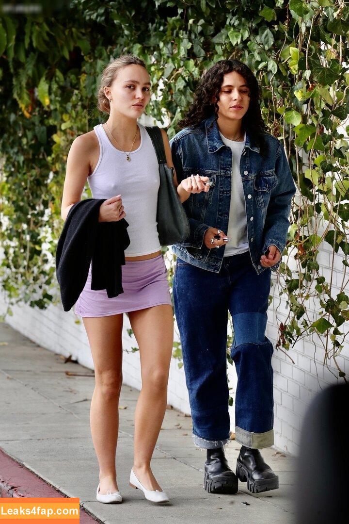 Lily-Rose Depp / Lily Rose Depp / lilyrose_depp / lilyrosemeldepp leaked photo photo #0187