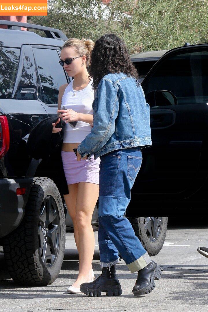 Lily-Rose Depp / Lily Rose Depp / lilyrose_depp / lilyrosemeldepp leaked photo photo #0209