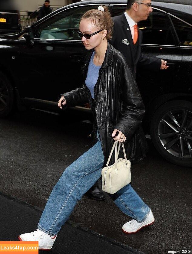 Lily-Rose Depp / Lily Rose Depp / lilyrose_depp / lilyrosemeldepp leaked photo photo #0227