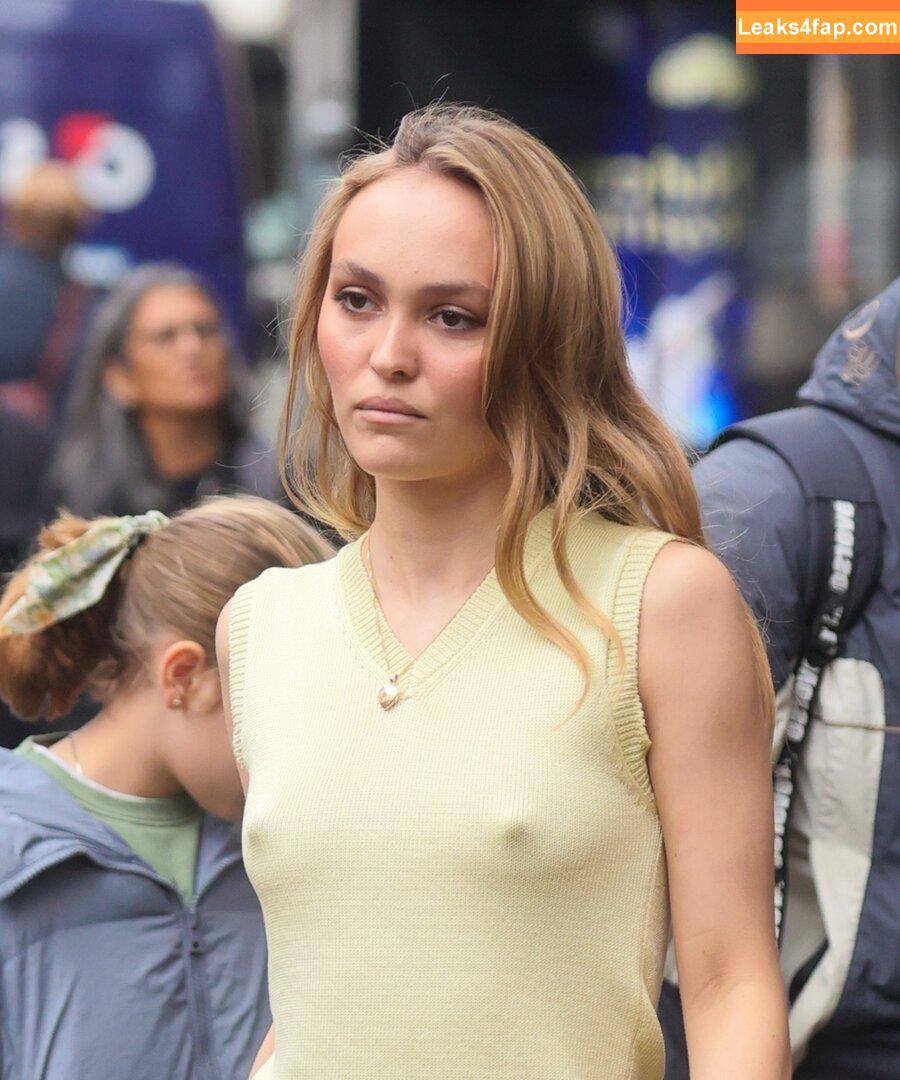 Lily-Rose Depp / Lily Rose Depp / lilyrose_depp / lilyrosemeldepp leaked photo photo #0282