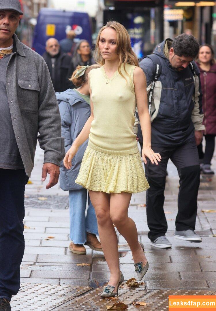 Lily-Rose Depp / Lily Rose Depp / lilyrose_depp / lilyrosemeldepp leaked photo photo #0284