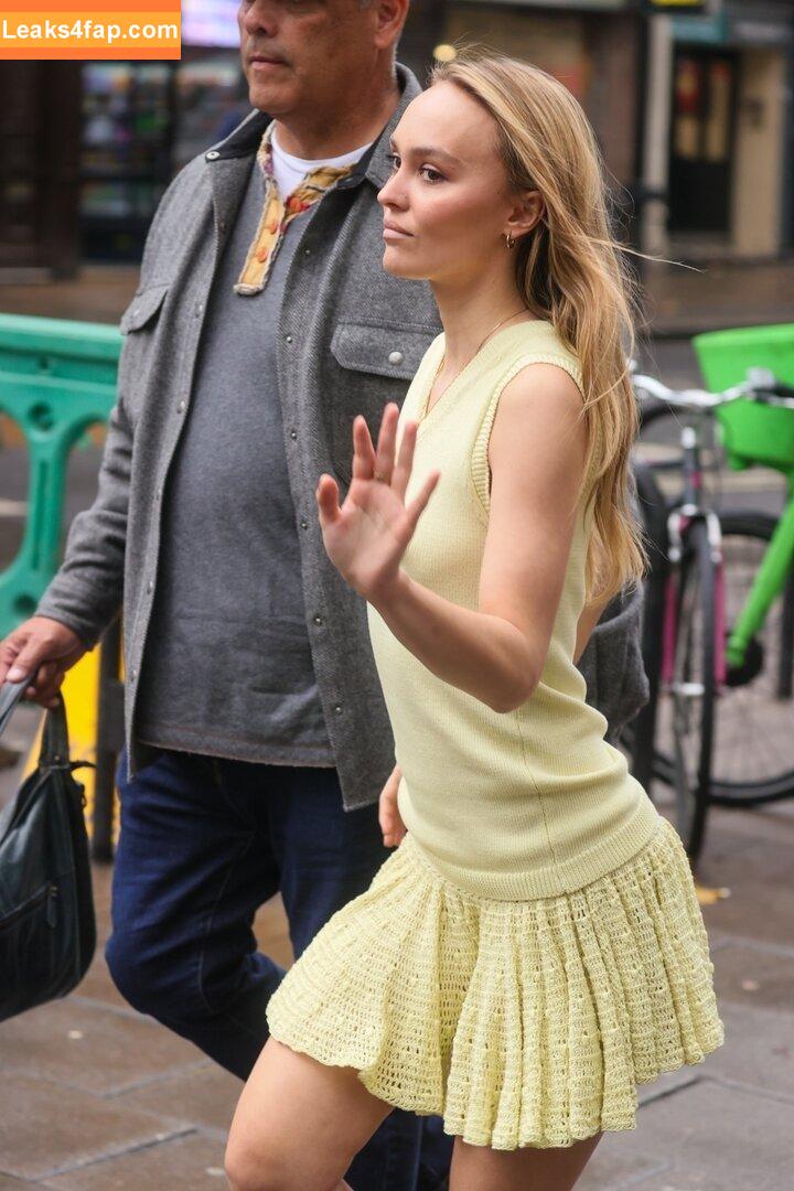 Lily-Rose Depp / Lily Rose Depp / lilyrose_depp / lilyrosemeldepp leaked photo photo #0293