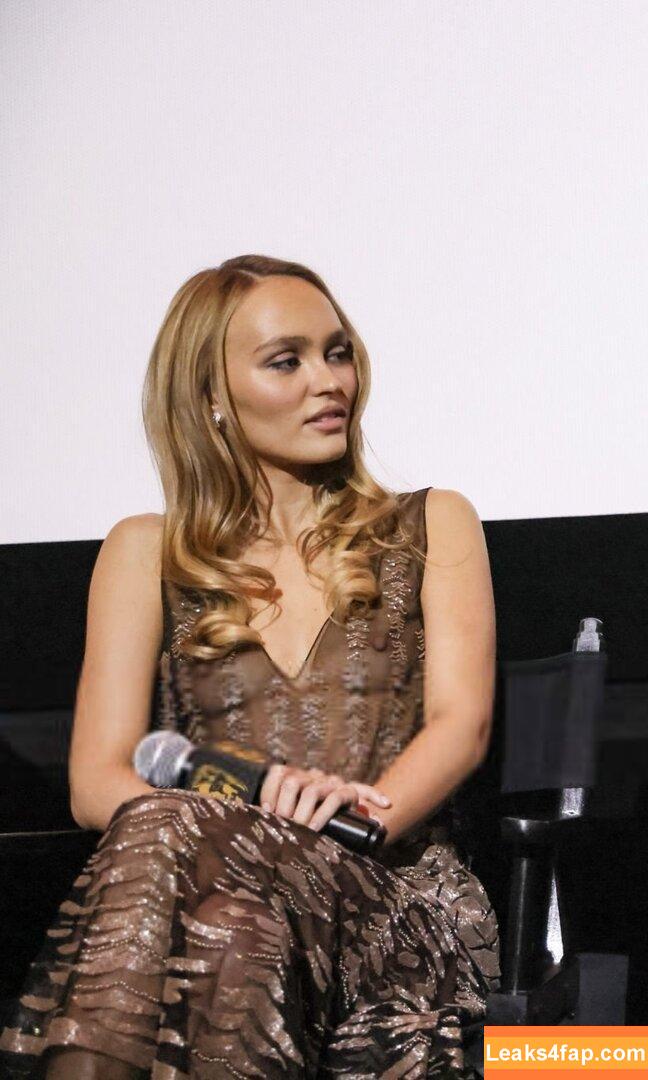 Lily-Rose Depp / Lily Rose Depp / lilyrose_depp / lilyrosemeldepp leaked photo photo #0343