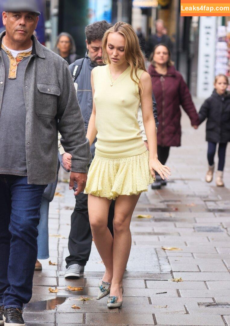 Lily-Rose Depp / Lily Rose Depp / lilyrose_depp / lilyrosemeldepp leaked photo photo #0371