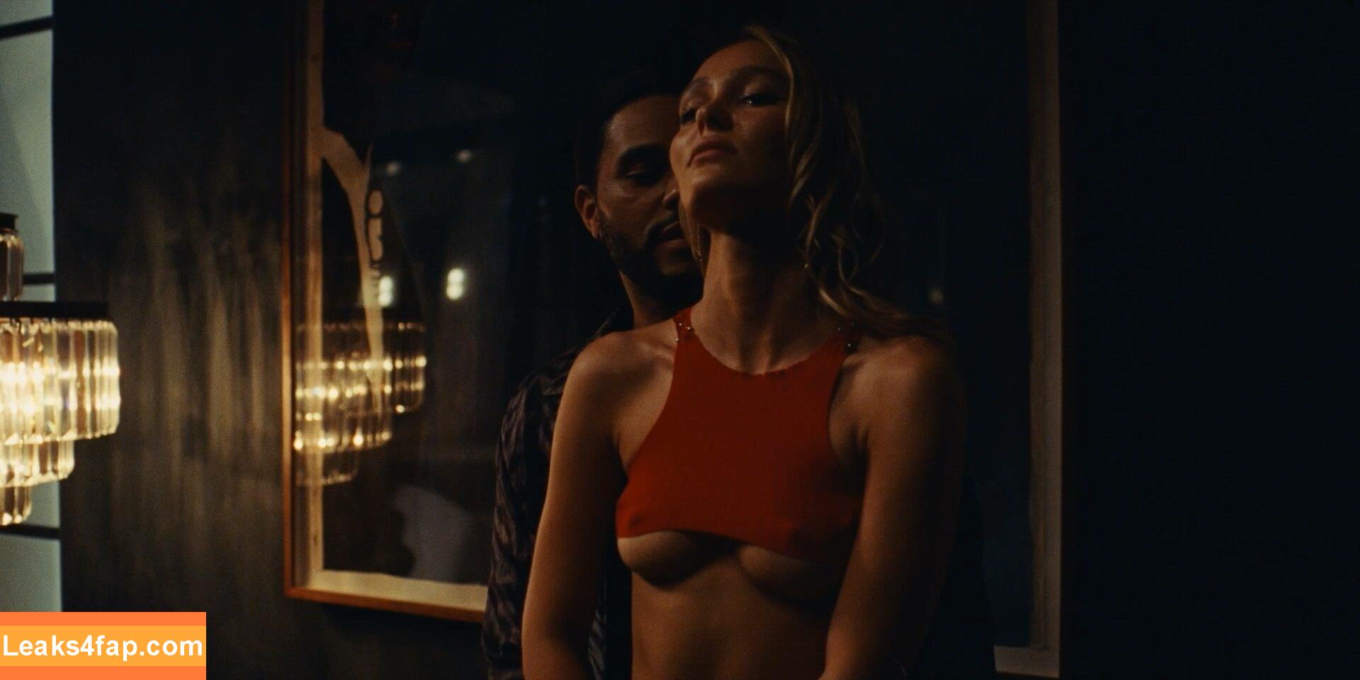 Lily-Rose Depp / Lily Rose Depp / lilyrose_depp / lilyrosemeldepp leaked photo photo #0415