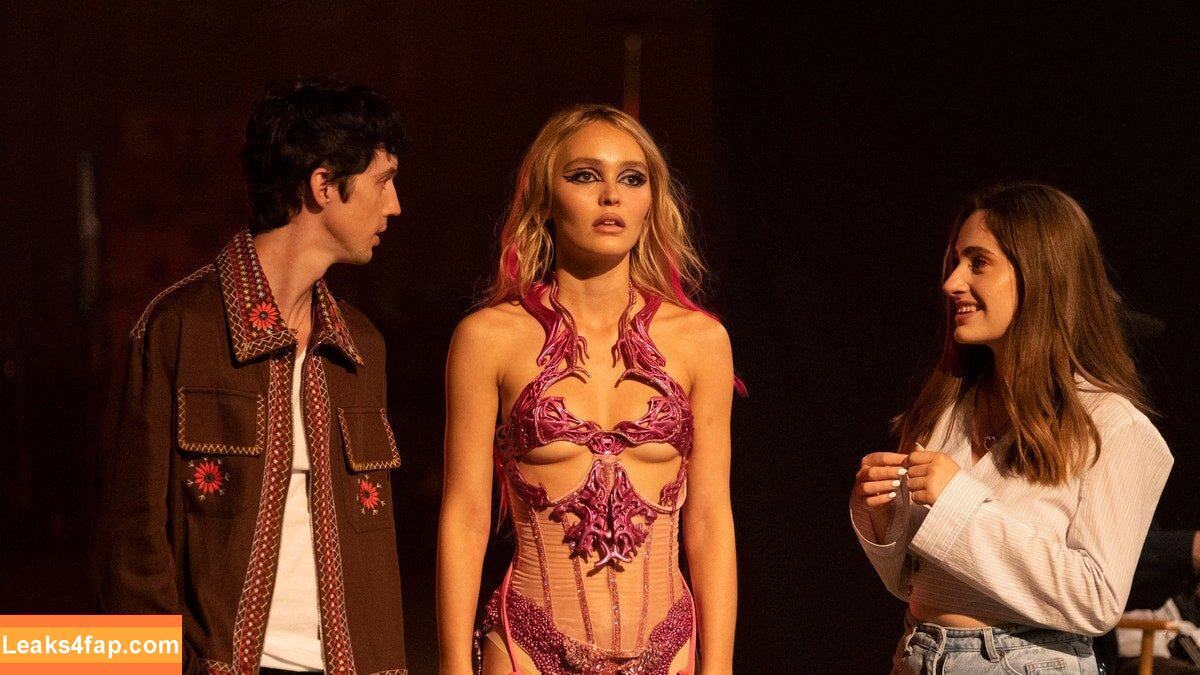 Lily-Rose Depp / Lily Rose Depp / lilyrose_depp / lilyrosemeldepp leaked photo photo #0445
