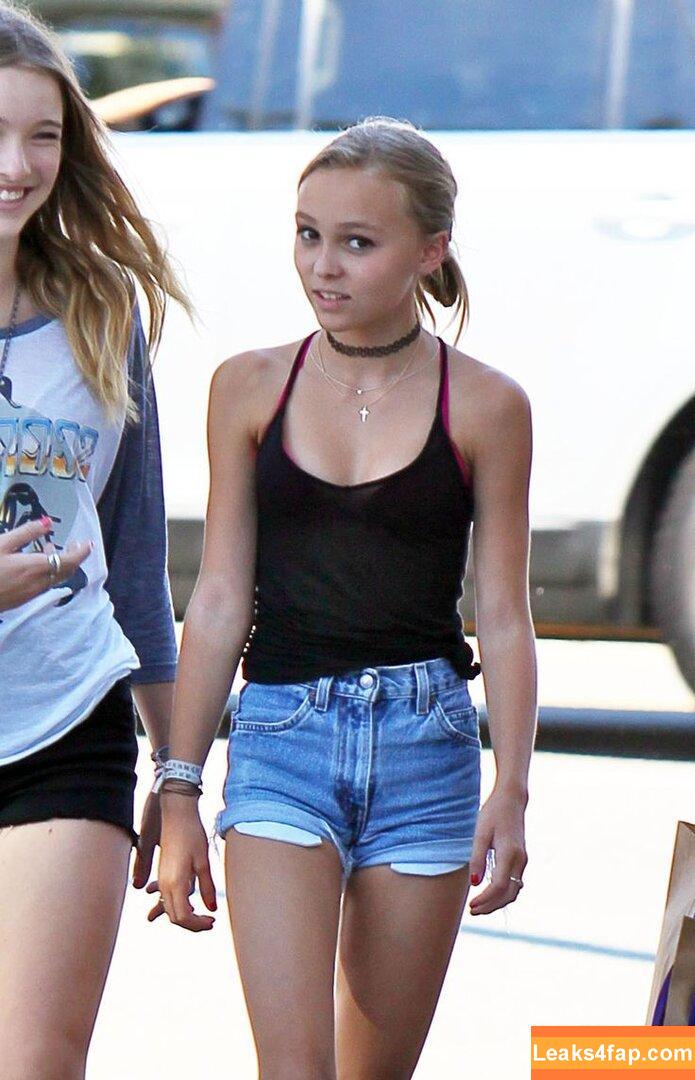 Lily-Rose Depp / Lily Rose Depp / lilyrose_depp / lilyrosemeldepp leaked photo photo #0451