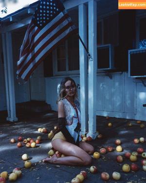 Lily-Rose Depp photo #0048