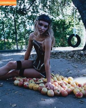 Lily-Rose Depp photo #0057