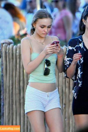Lily-Rose Depp photo #0072