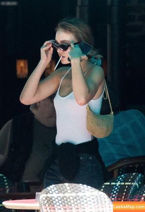 Lily-Rose Depp photo #0301
