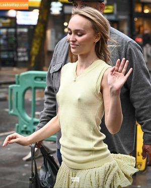 Lily-Rose Depp photo #0395