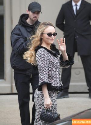 Lily-Rose Depp photo #0403