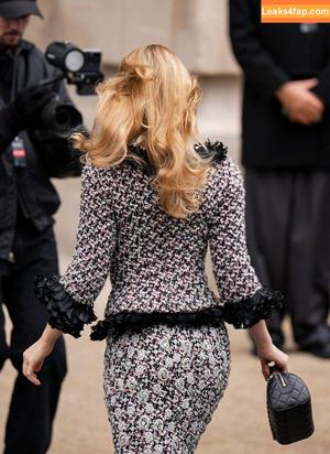 Lily-Rose Depp photo #0406