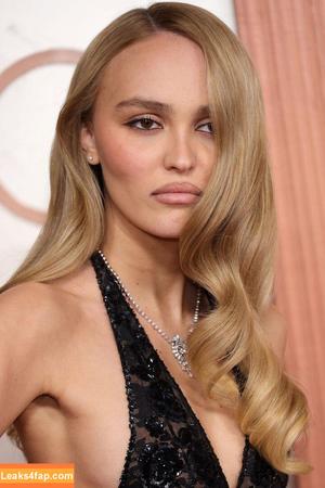 Lily-Rose Depp photo #0428