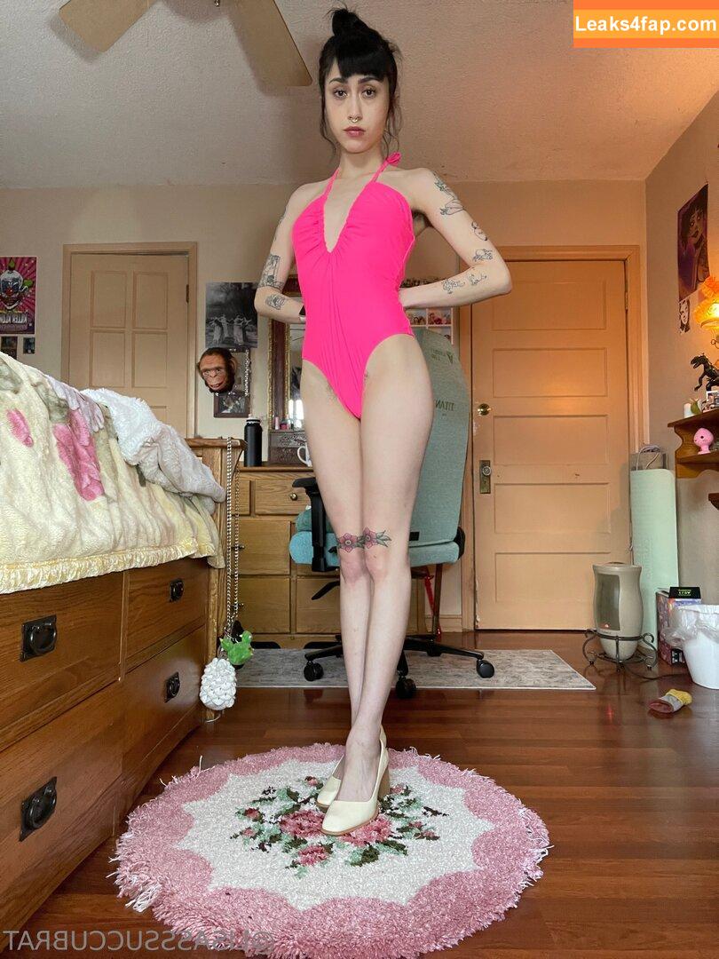 lisathesuccubrat / lisasssuccubrat / lisatheusername / papa lisa leaked photo photo #0182
