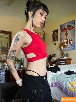 lisathesuccubrat photo #0057