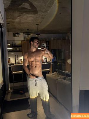 luiscapecchi photo #0032