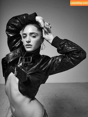 Luna Blaise photo #0017