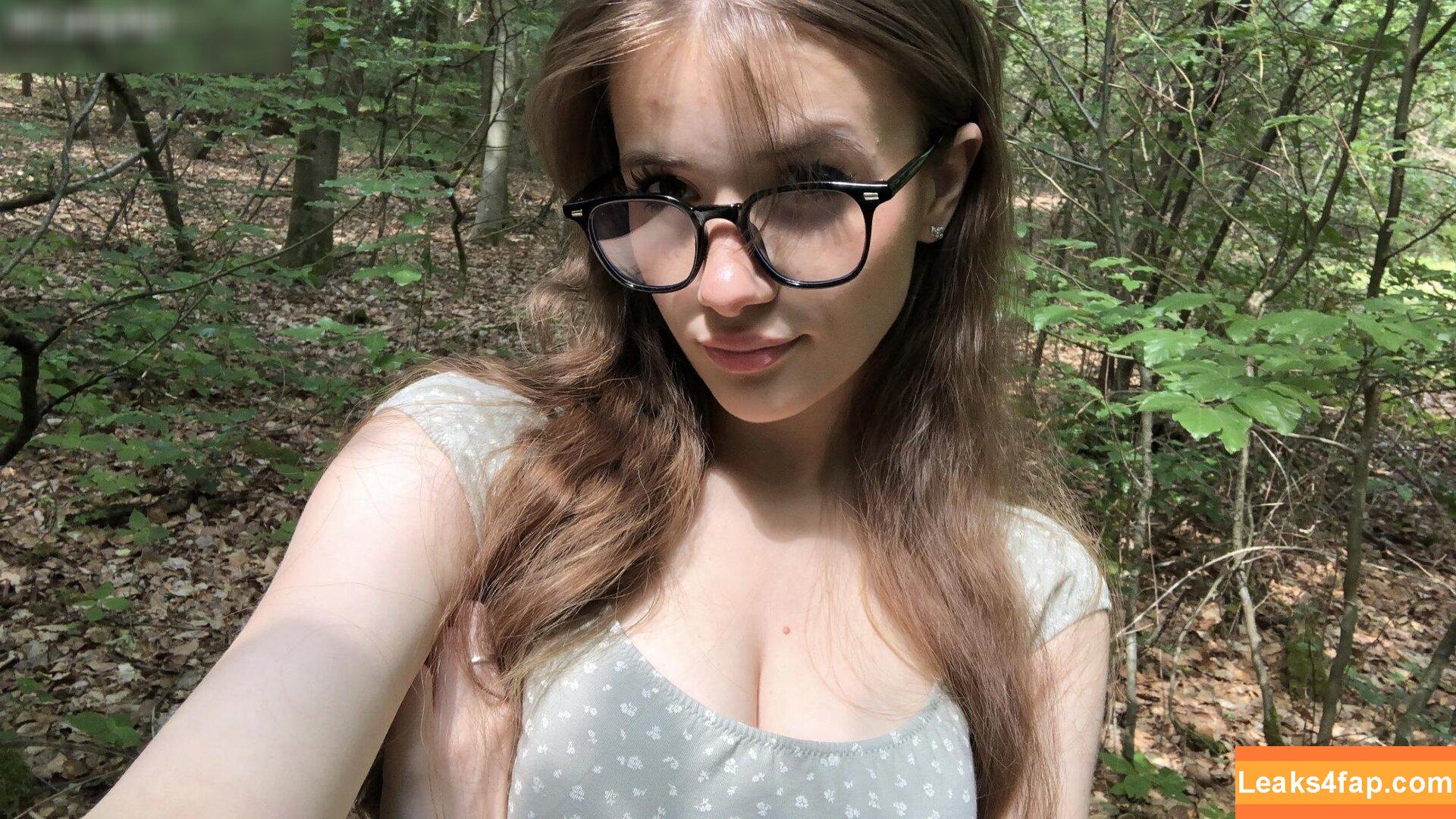 m1m1kindashy / m1chelleluna leaked photo photo #0018