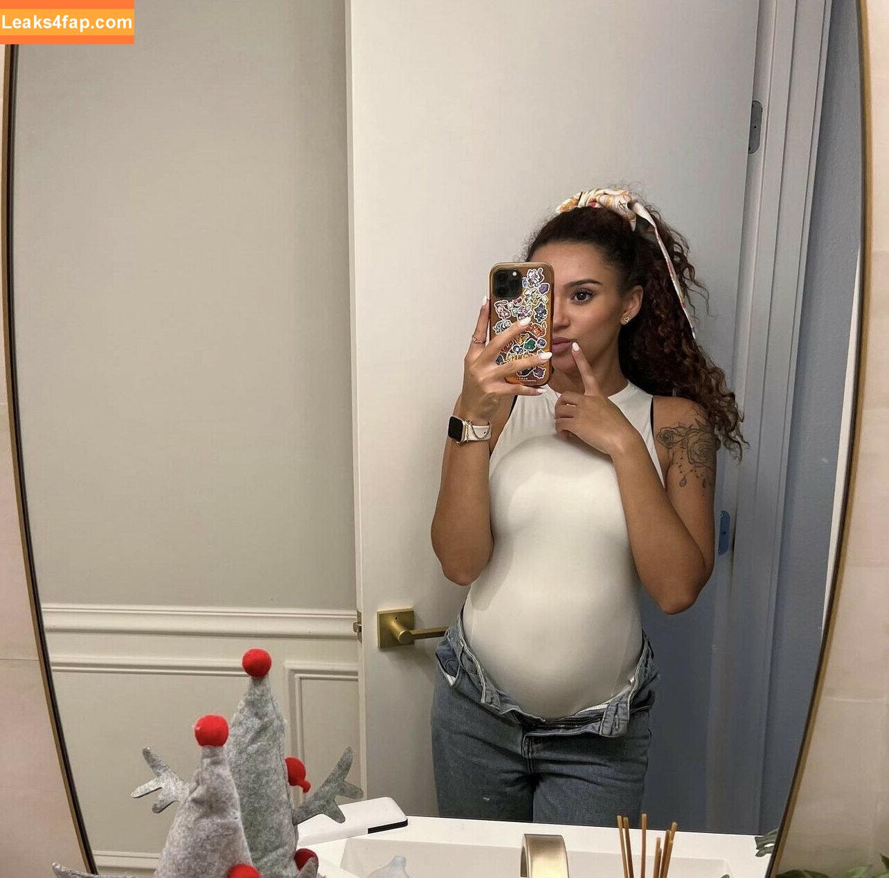 Macaiyla / biancasotelo14 leaked photo photo #0007