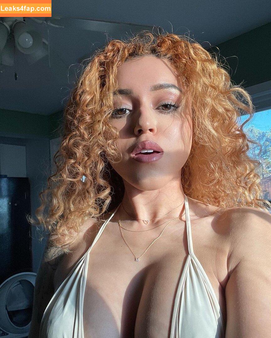 Macaiyla / biancasotelo14 leaked photo photo #0129