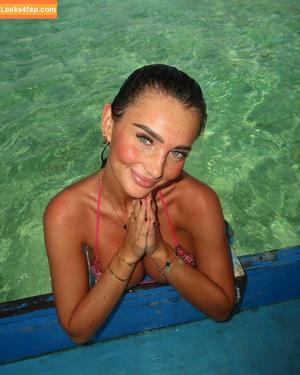 Maddy Cheary photo #0401