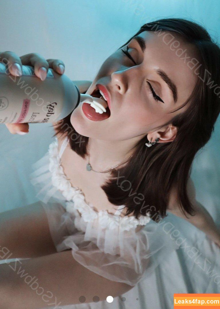 Maggie Roscher / Magazine.rooster leaked photo photo #0020