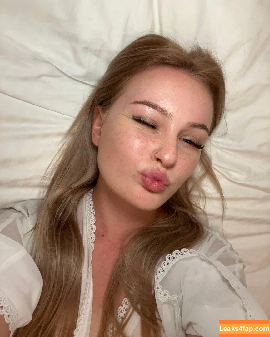 Maja Holf / majaholf leaked photo photo #0004