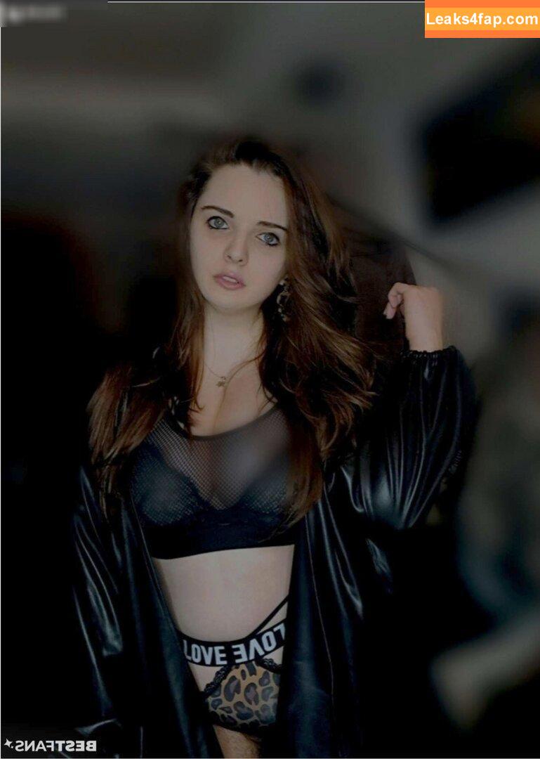Marie Caroline Amelia /  leaked photo photo #0011